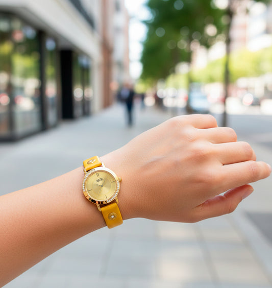 Reloj de mujer Micro con correa de cuero