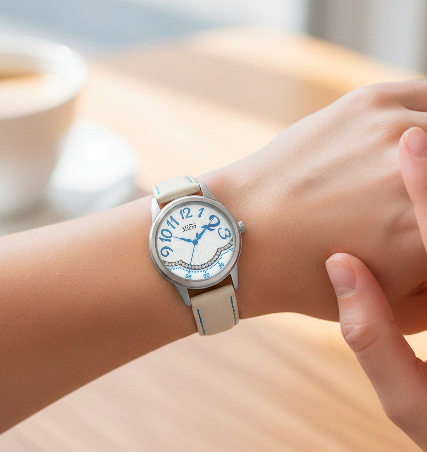 Reloj Micro esfera blanca y azul