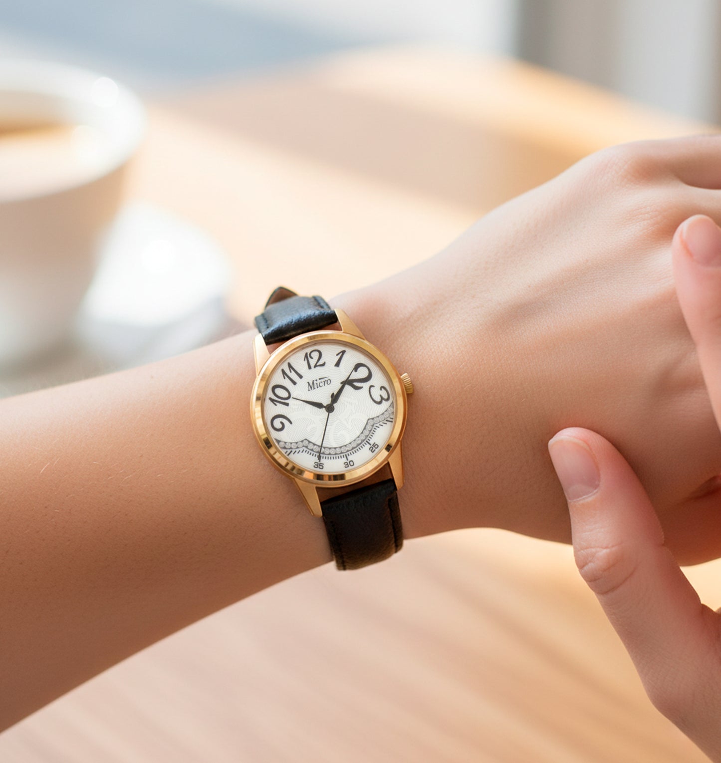 Reloj Micro esfera blanca y negra