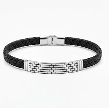 Pulsera de cuero con acero grabado